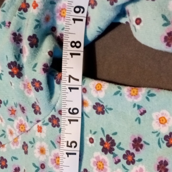 Girls Sweater, XL - Picture 4 of 8